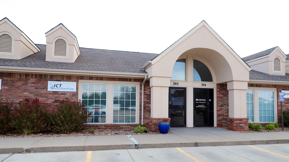 chiropractors office in east wichita, ks