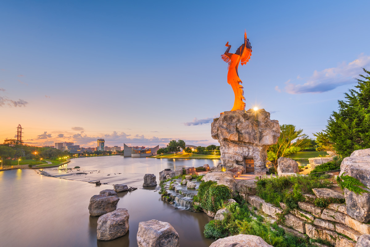 wichita, ks skyline and statue